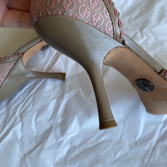Giorgio Armani Heels Size 38 1/2 - Picture 8 of 12